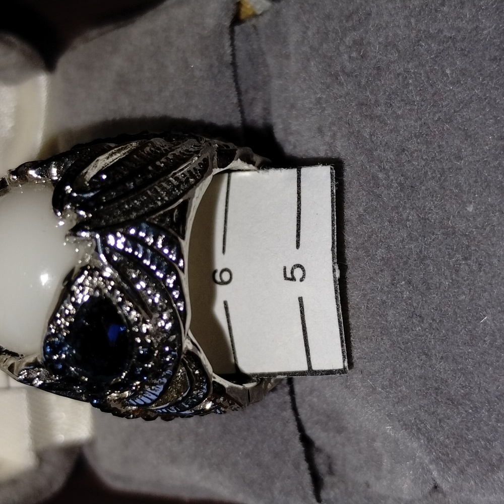 Silver Ring - Picture 5 of 5